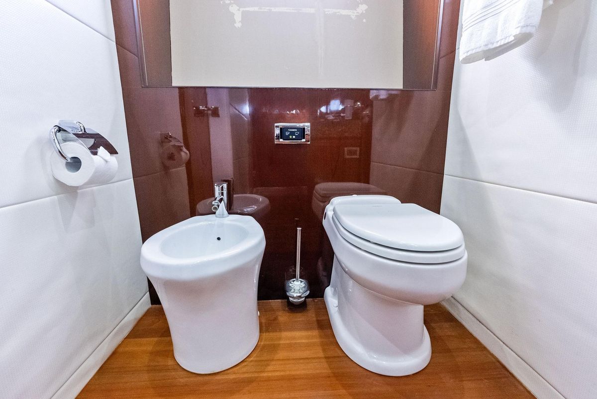 2009 Princess 85 