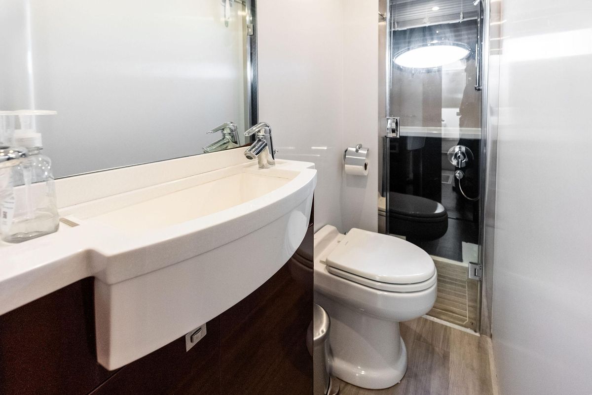 2009 Princess 85 