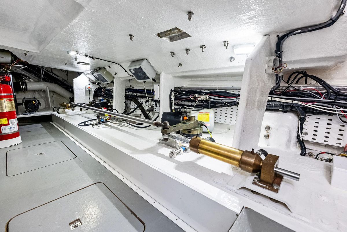 2009 Princess 85 