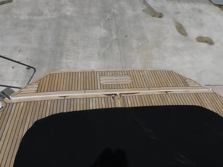 Not Guilty Yacht Photos Pics 2018 Sea Ray Sundancer swim platform with teak decking.