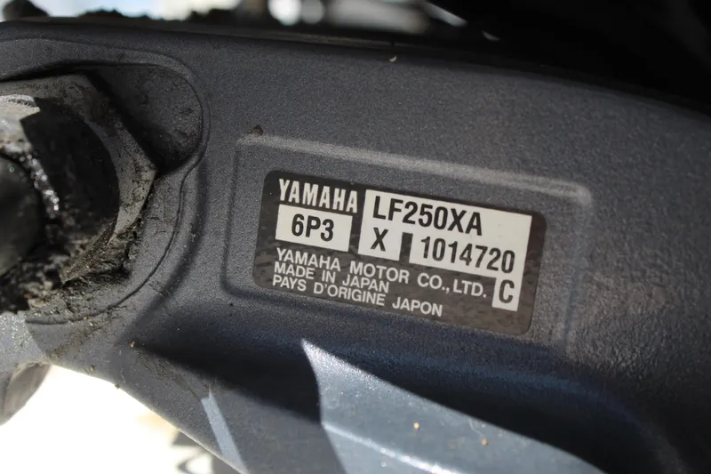  Yacht Photos Pics Yamaha LF250XA engine label on a 2002 Contender 31 CC boat.
