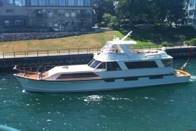 Pacemaker Cockpit Motoryacht