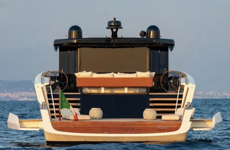 New Yacht Photos Pics 