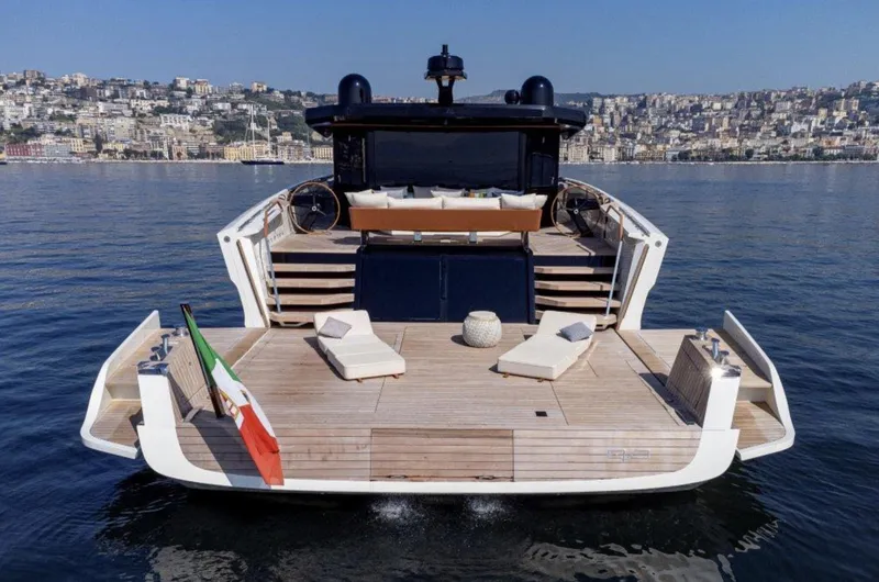 New Yacht Photos Pics 