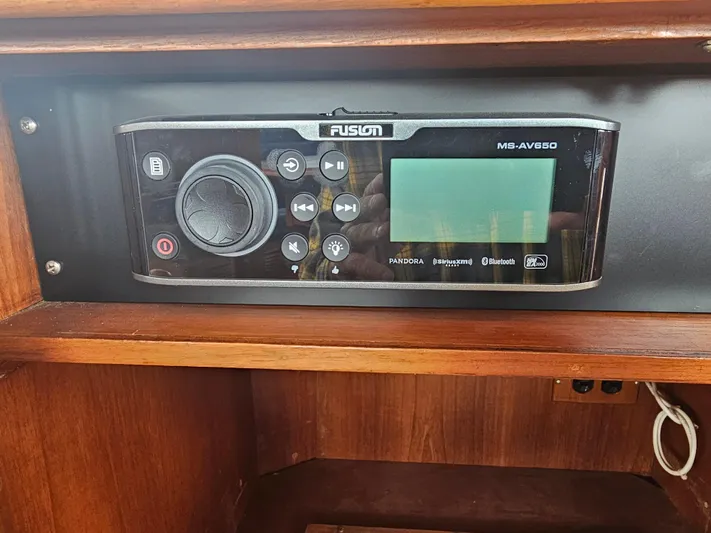 Marytime Yacht Photos Pics Fusion MS-AV650 audio system on 1987 Grand Banks 42 Europa yacht.