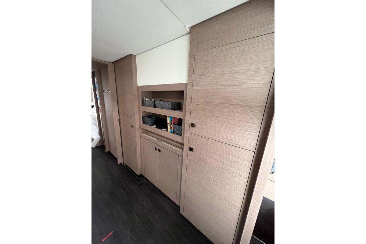 2022 Fountaine Pajot 45 