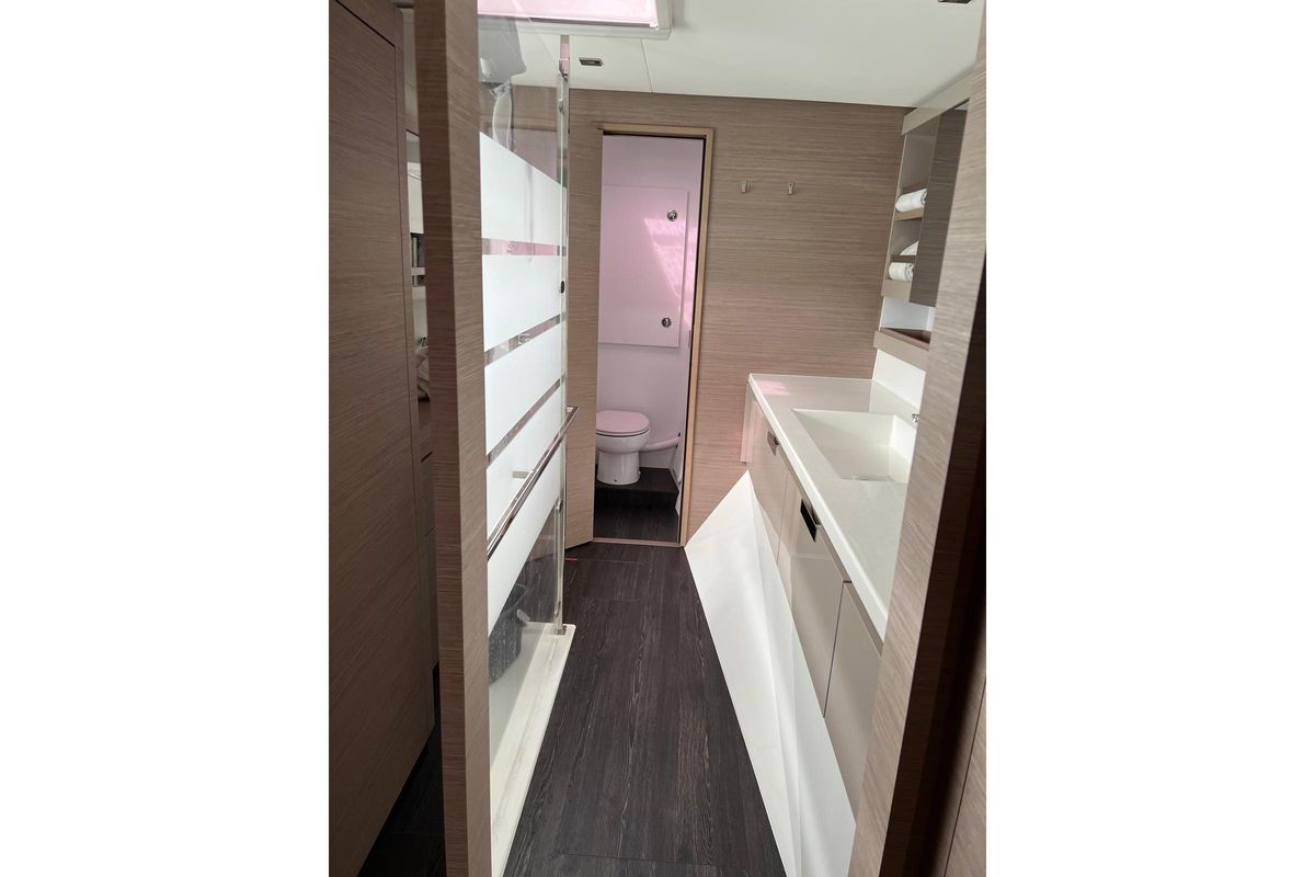 2022 Fountaine Pajot 45 