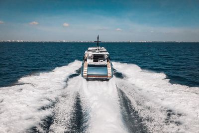 Yacht