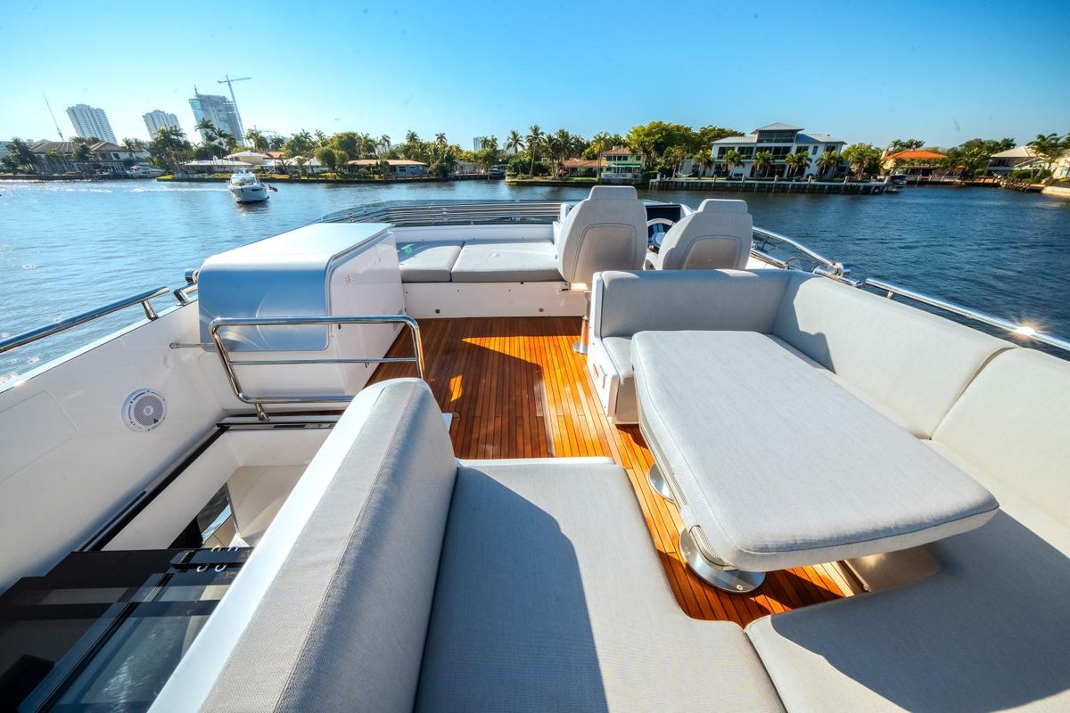 2025 Azimut 80 