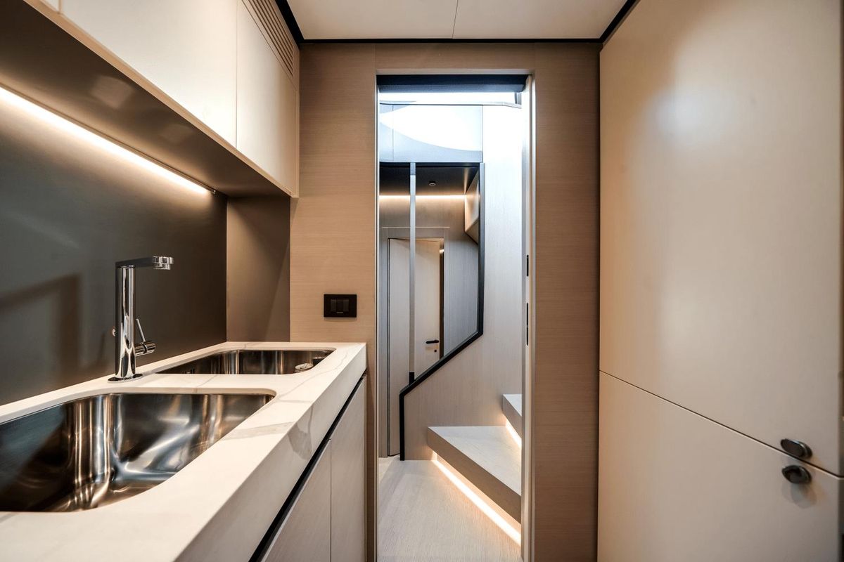 2025 Azimut 80 