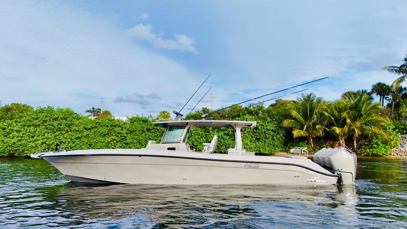 18 Reeler Yacht Photos Pics 