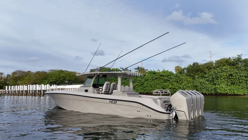 18 Reeler Yacht Photos Pics 