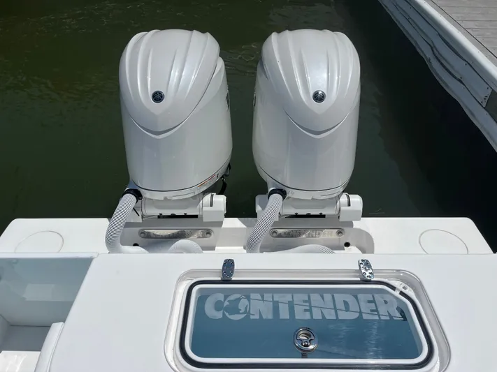  Yacht Photos Pics 2025 Contender 25T~Legasea Marine