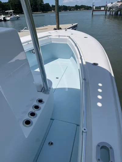  Yacht Photos Pics 2025 Contender 25T~Legasea Marine