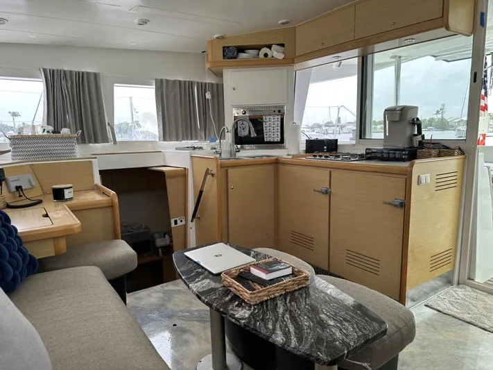 Currij Yacht Photos Pics 