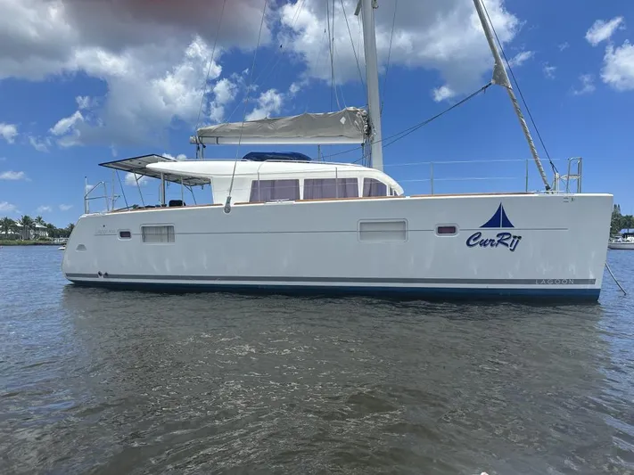 Currij Yacht Photos Pics 