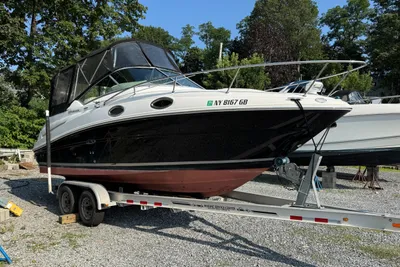 Sea Ray 240 Sundancer