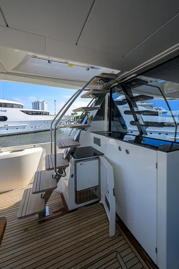 Irish Eyes Yacht Photos Pics 