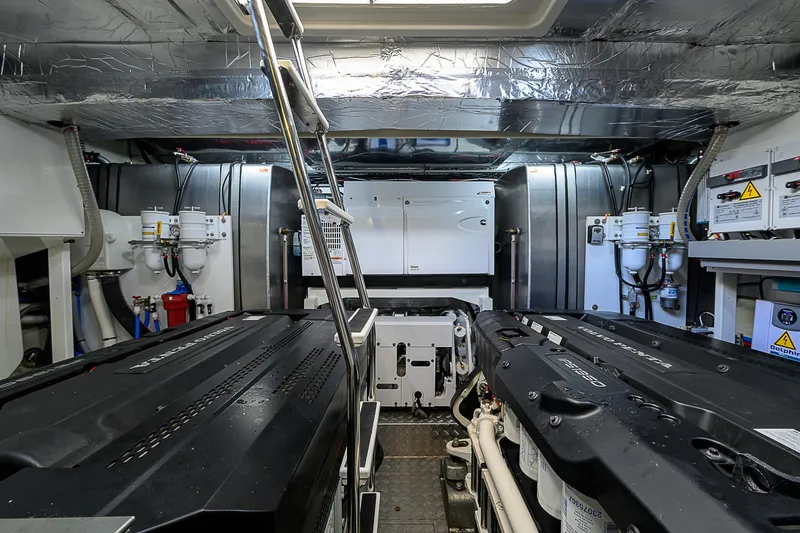 Irish Eyes Yacht Photos Pics 