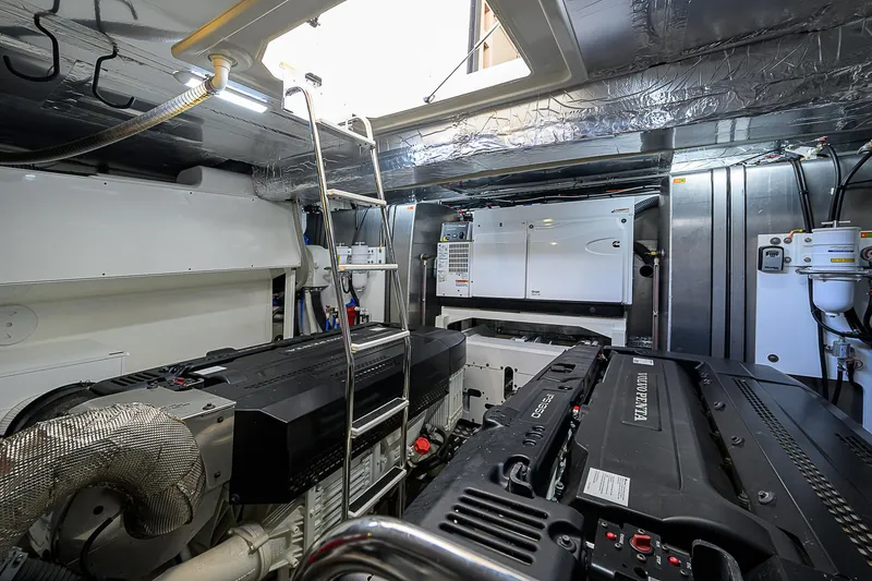 Irish Eyes Yacht Photos Pics 