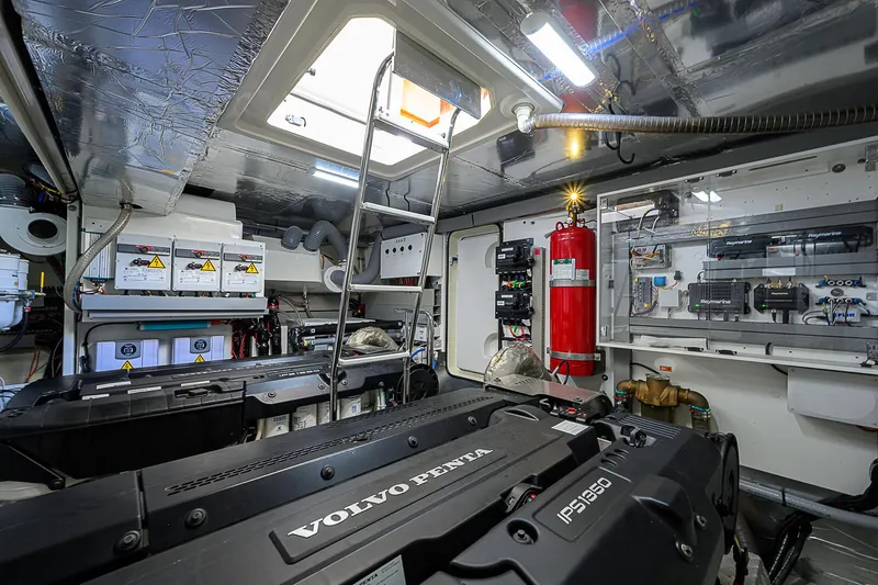 Irish Eyes Yacht Photos Pics 