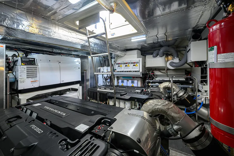 Irish Eyes Yacht Photos Pics 