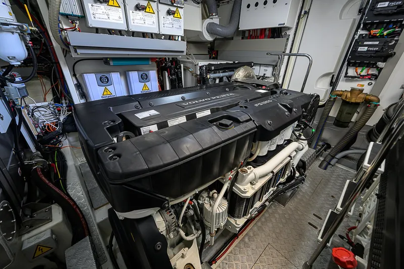 Irish Eyes Yacht Photos Pics 