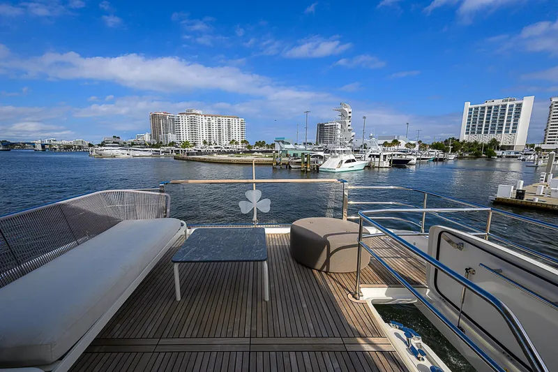 Irish Eyes Yacht Photos Pics 