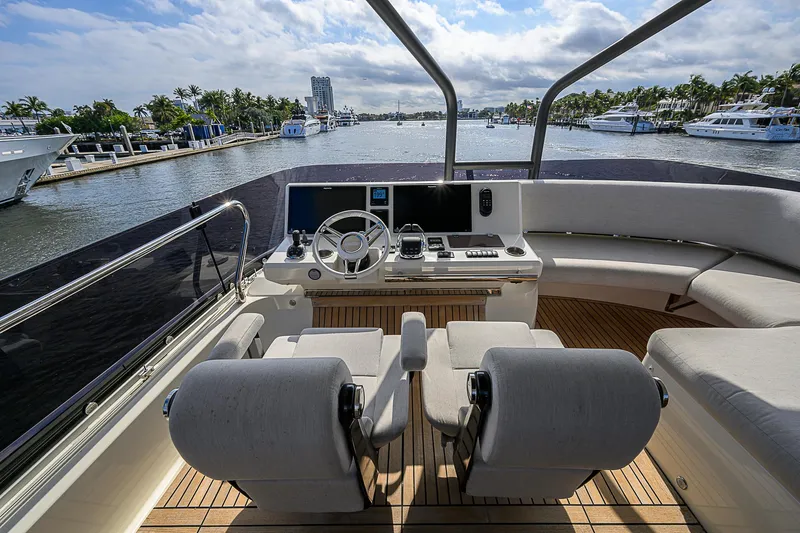 Irish Eyes Yacht Photos Pics 