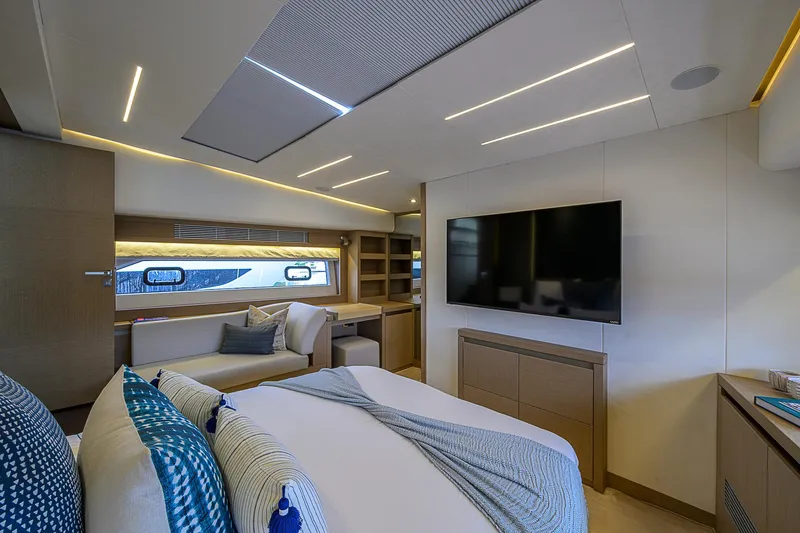 Irish Eyes Yacht Photos Pics 