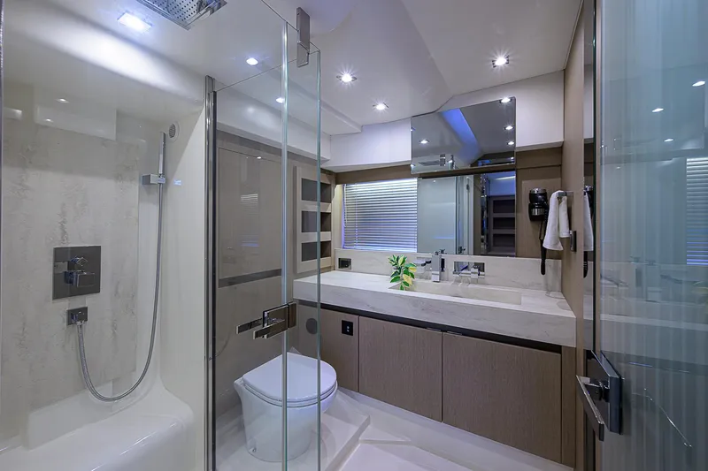 Irish Eyes Yacht Photos Pics 