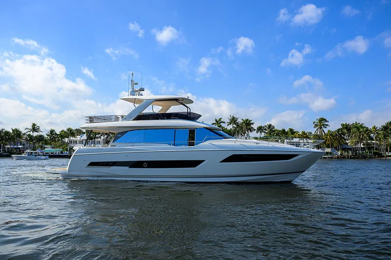 Irish Eyes Yacht Photos Pics 