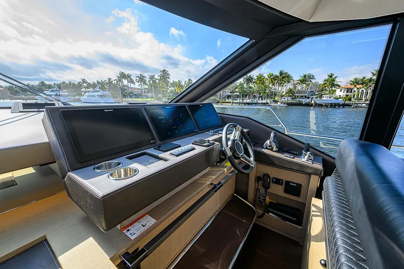 Irish Eyes Yacht Photos Pics 