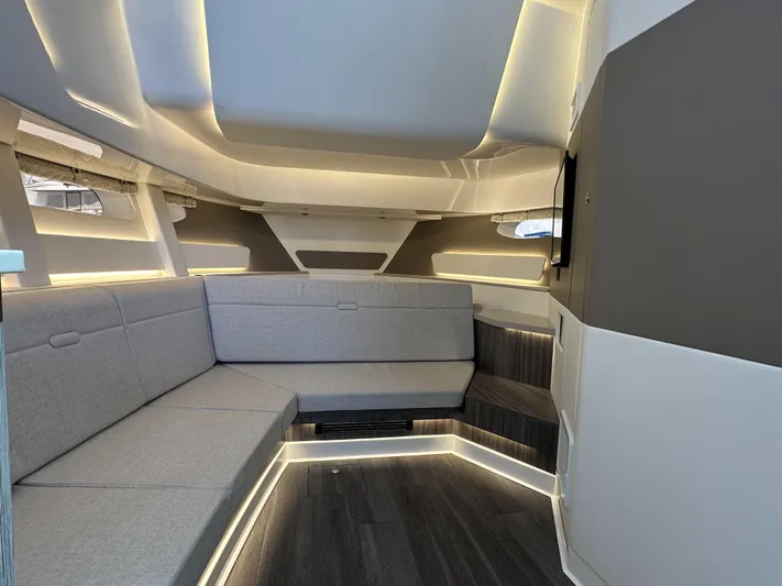 370 Sundancer 2022 Yacht Photos Pics 