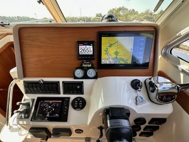 Small World Yacht Photos Pics 