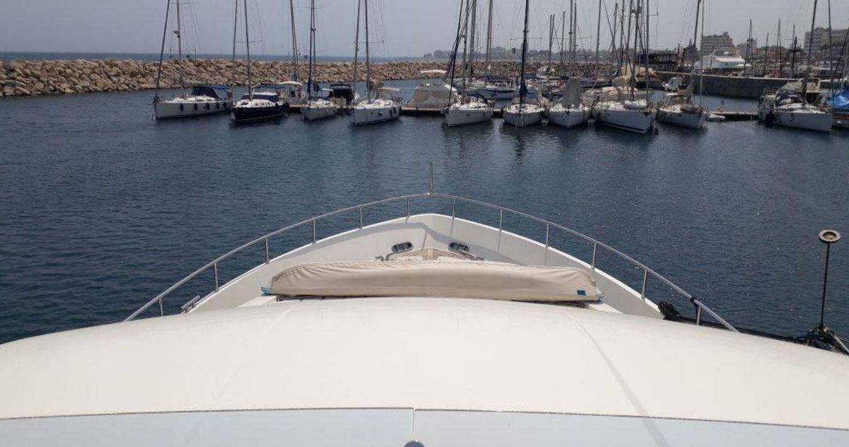 2006 Ferretti Yachts 88 