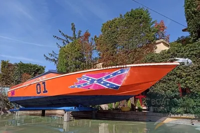 1993 Wellcraft SCARAB 31 VIPER