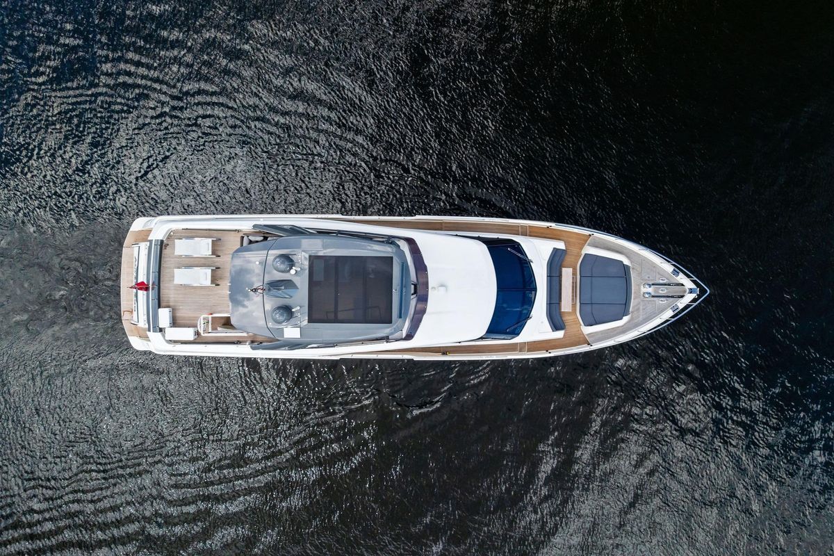 2018 Ferretti Yachts 85 