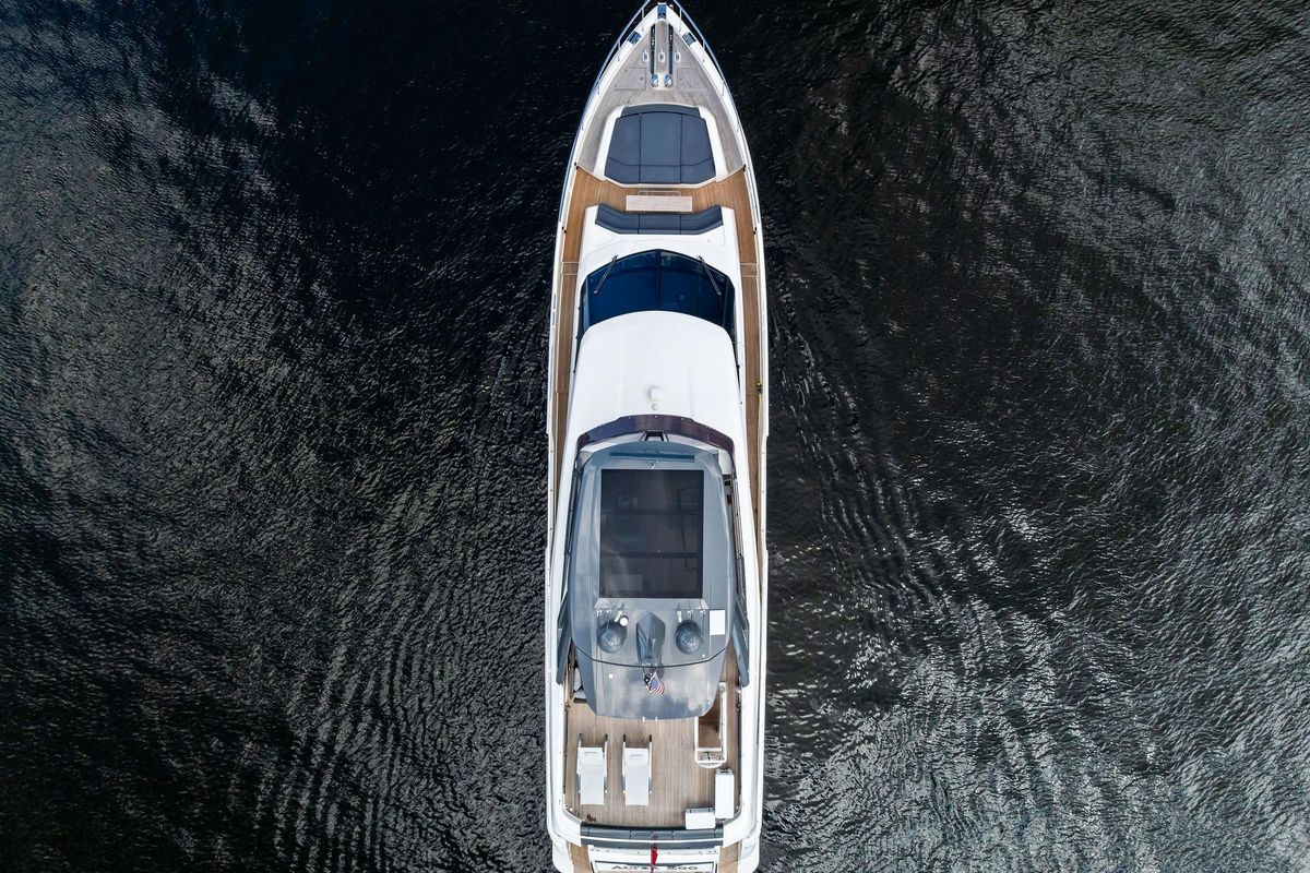 2018 Ferretti Yachts 85 
