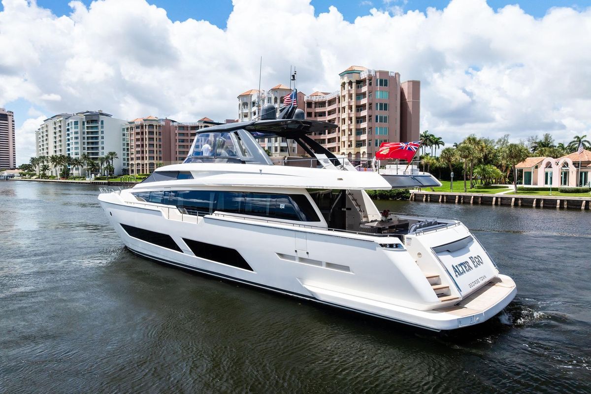 2018 Ferretti Yachts 85 