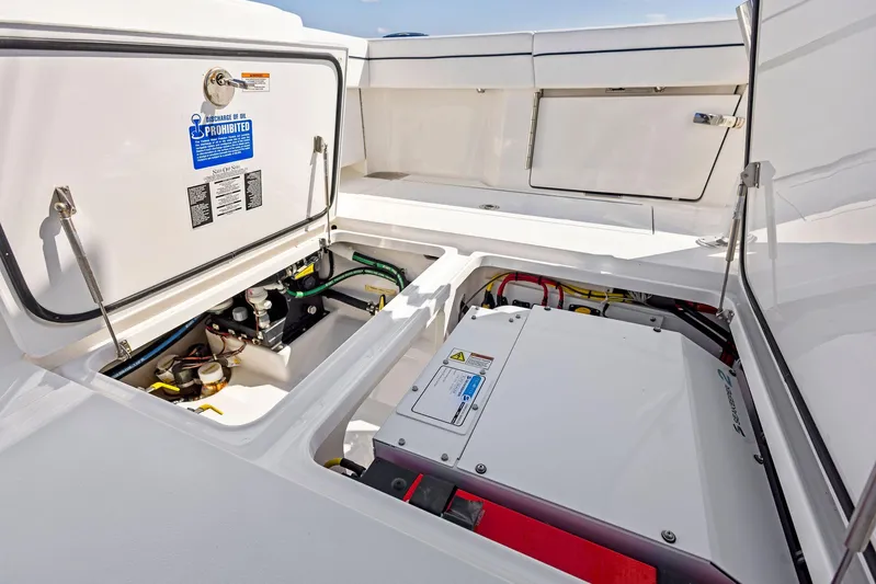  Yacht Photos Pics SeaKeeper