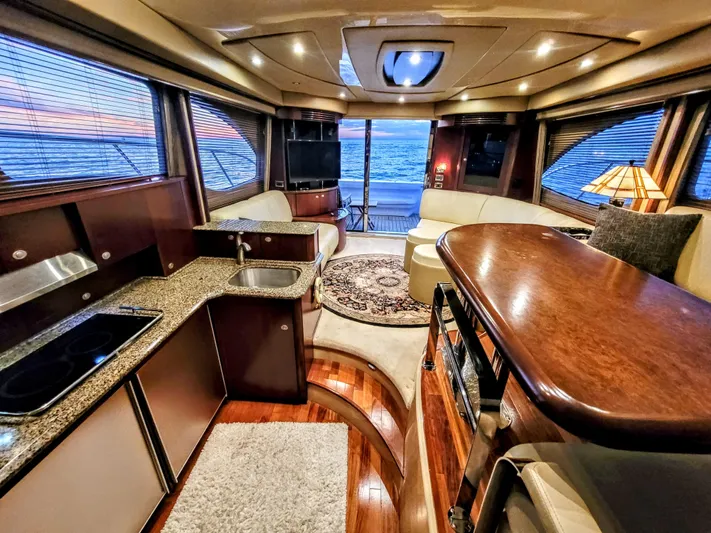  Yacht Photos Pics Salon Galley