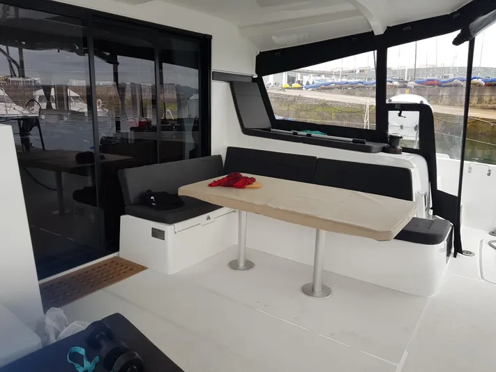 Kaya Yacht Photos Pics Lagoon 42 - Kaya - Cockpit