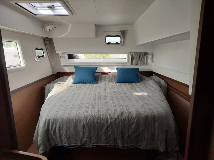 Kaya Yacht Photos Pics Lagoon 42 - Kaya - Owner's cabin