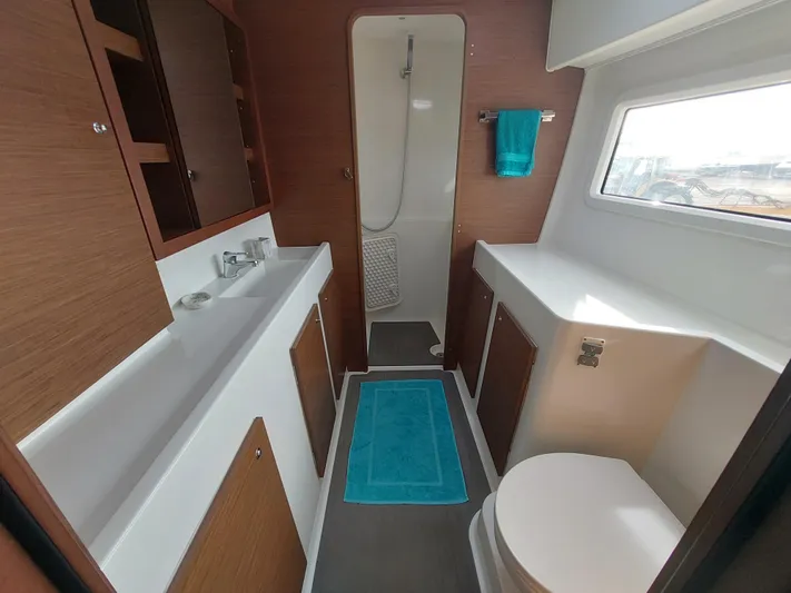 Kaya Yacht Photos Pics Lagoon 42 - Kaya - Owner's hull