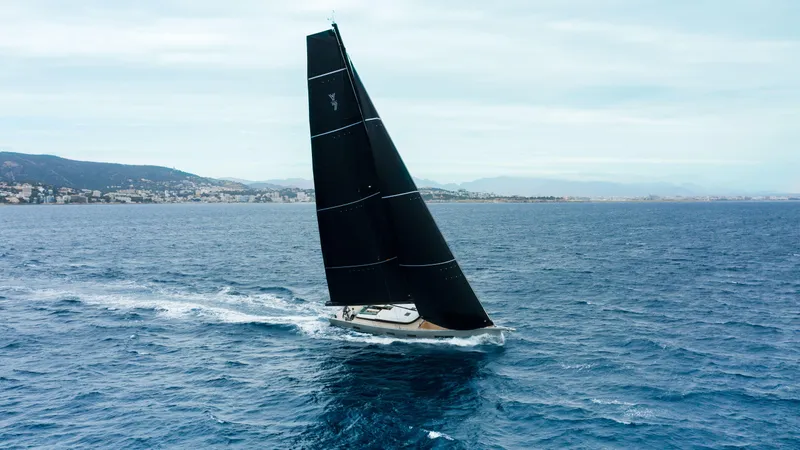 Arcturus Yacht Photos Pics 