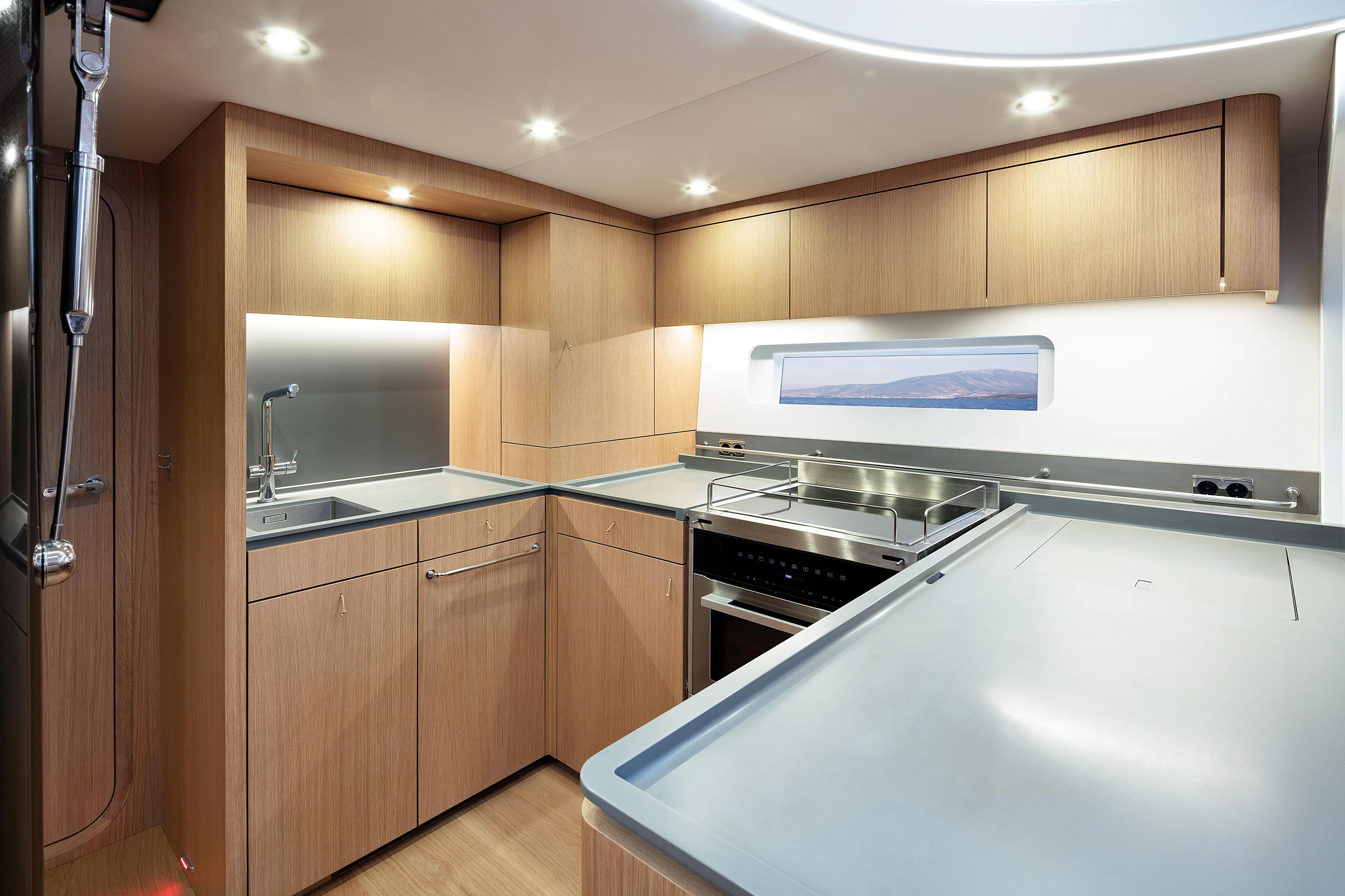 Arcturus Yacht Photos Pics 