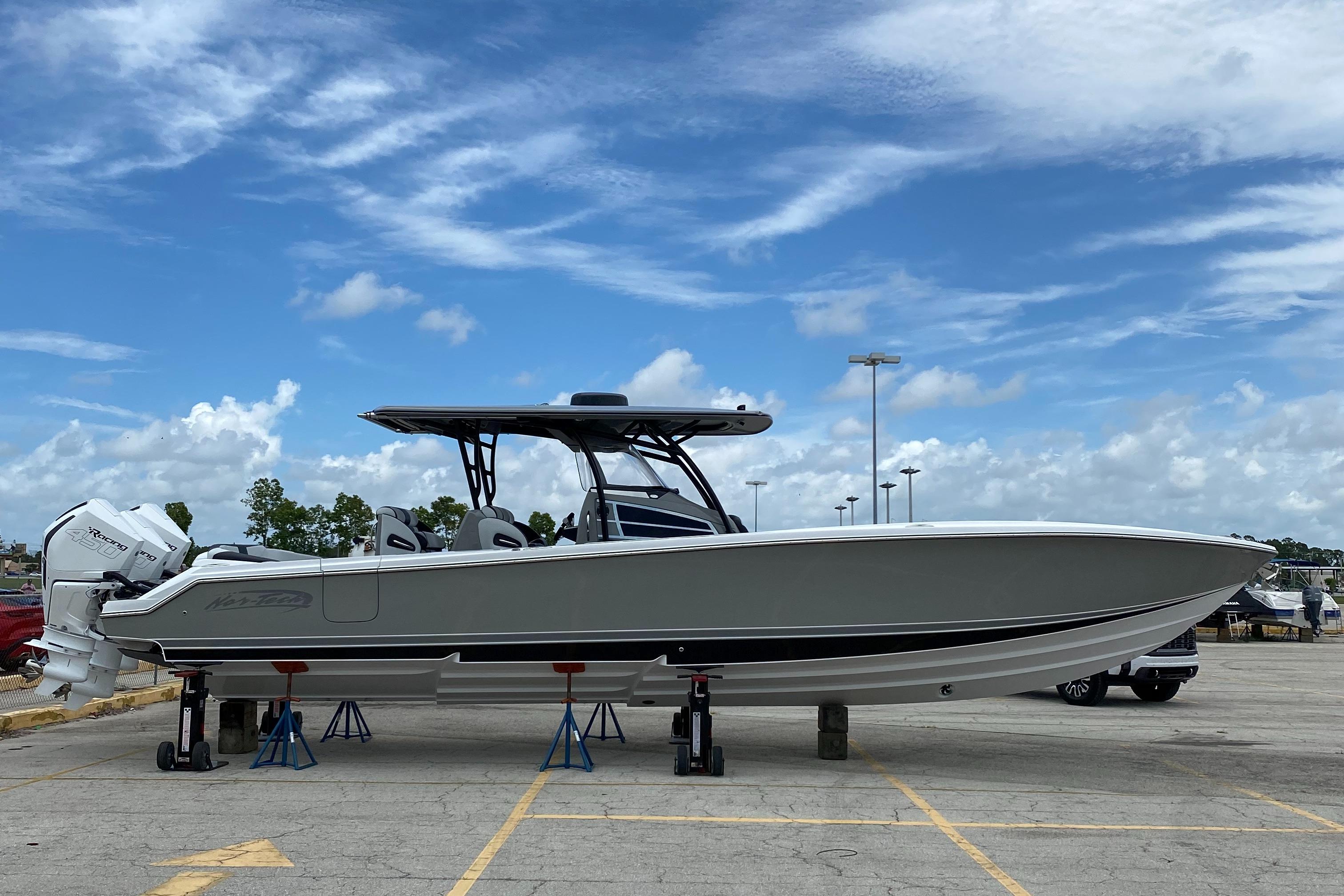 2023 Nor-Tech 390 Center Console High Performance for sale - YachtWorld