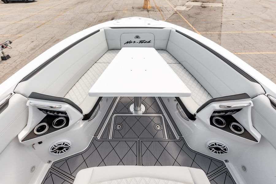 2023 Nor-Tech 390 Center Console