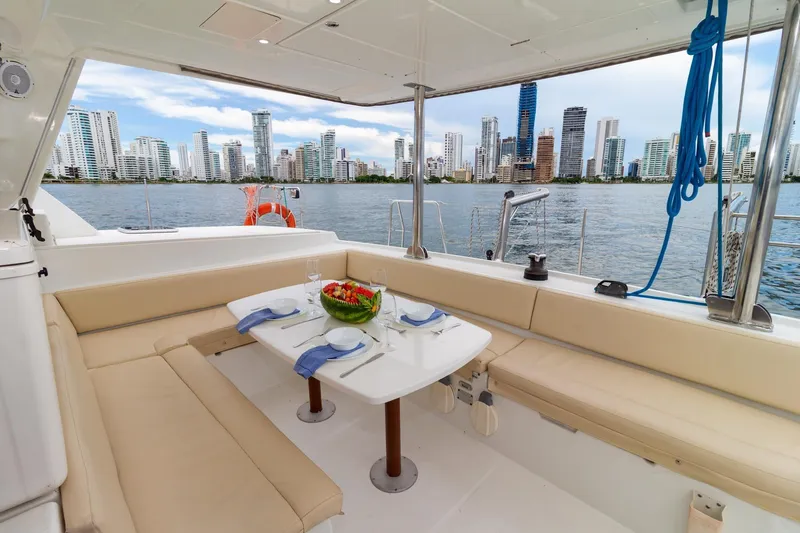 Agm26a09z3354 Yacht Photos Pics Luxurious Lagoon 440 catamaran interior with city skyline view, 2010 model.